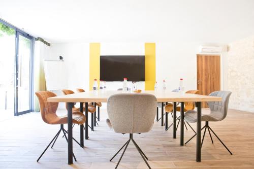 會議室/宴會廳, Hotel Le Saint Gelais in 安古蘭市中心