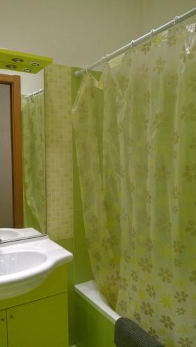 Rita Room - image 7