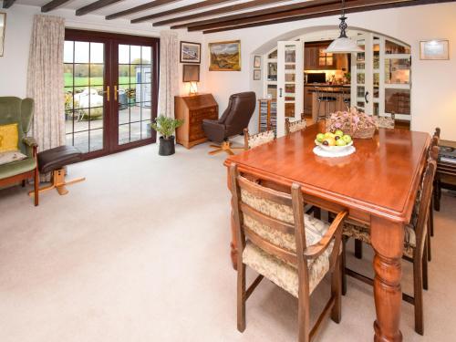 Létesítmények, 1 Stag Inn Cottages in Long Marton