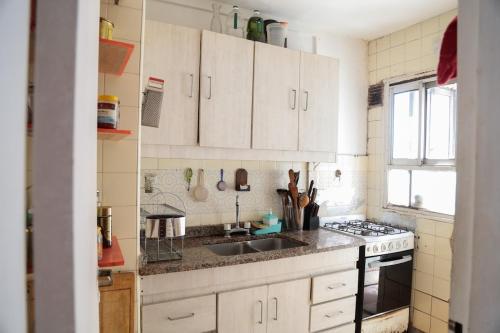 Full apartment with balcony central location - image 5