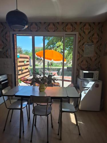 Maisonnette Retro Loc in Breville Les Monts
