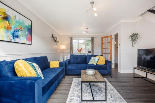 Ascot Garden Retreat Spacious 4-Bed Home in แอสคอท