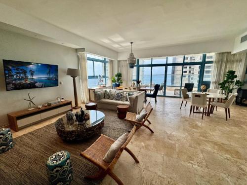 JuanDolio Penthouse 3 bedrooms Beachfront frente a hemingway – khách sạn tại Villas Del Mar