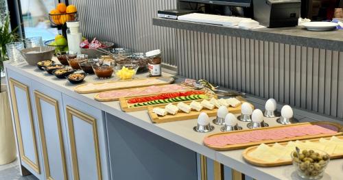 Resiidence Inn Hotel Tirana 5