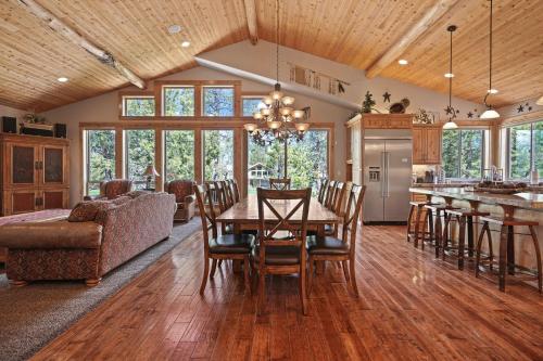 5 Vine Maple - Golf View - 6BR/6BA - main image