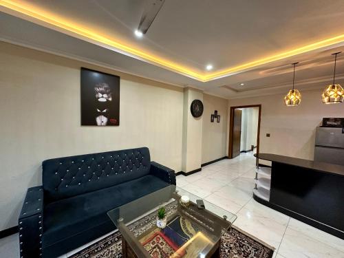 Executive suite Bahria town - image 9
