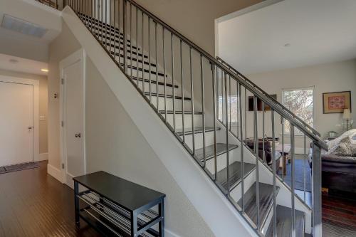 Surfsup-River View-AC-3BR/2BA - main image