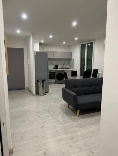 Appartement T4 avec parking privée et balcon ! - Location saisonnière - Nîmes