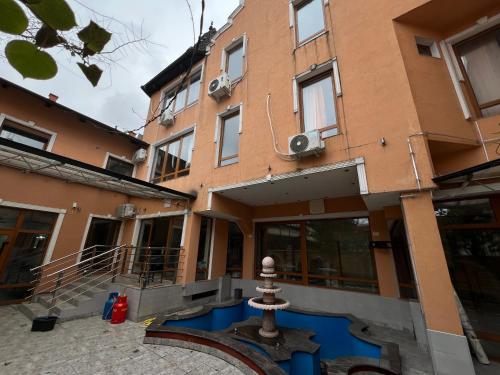 G-CITY Hostel - Hôtel - Subotica