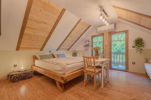 Vila Trate with Shared Pool and Garden in Krizevci pri Ljutomeru