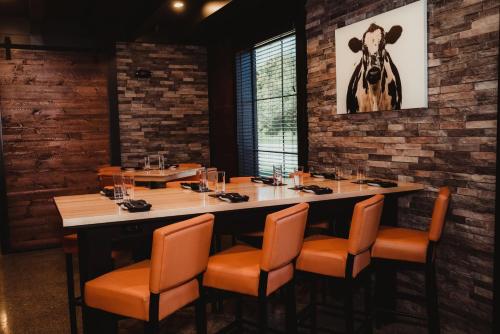Cobblestone Hotel & Suites - Ottumwa - image 7