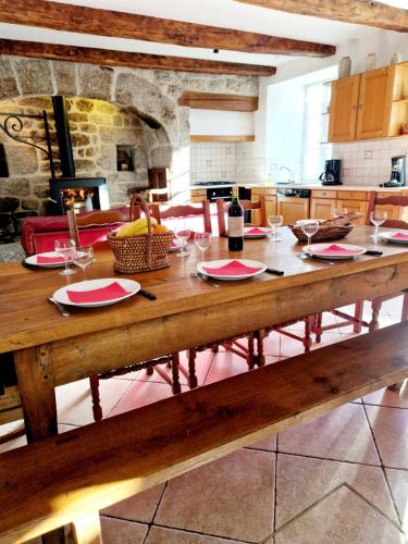 المرافق, Maison paysanne, proche Aubrac in Laguiole