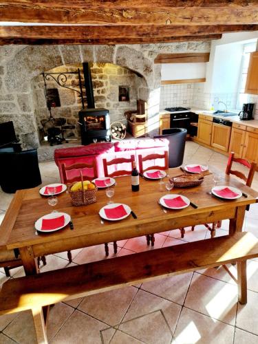 المرافق, Maison paysanne, proche Aubrac in Laguiole