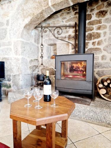 صالة مشتركة/ منطقة التلفزيون, Maison paysanne, proche Aubrac in Laguiole