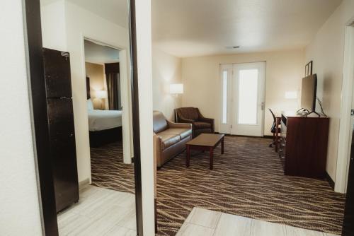 Cobblestone Hotel & Suites - Ottumwa - image 14