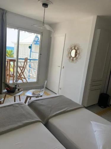 Studio au cœur de Saint-François 19 m² avec piscine - image 2