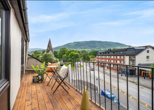 Ngoại cảnh khách sạn, Big and modern Penthouse - 1 Min from Train Station in Vossevangen