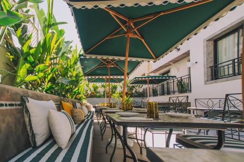 Dally Apart Hotel - image 2