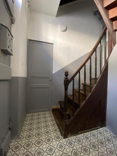 V2 Studio avec balcon, plein centre - 5 min Golfech in Golfech