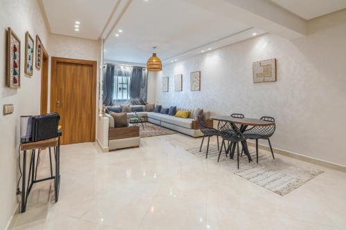 Modern Apartment Next To Stadium of Tangier – khách sạn tại Boukhalef