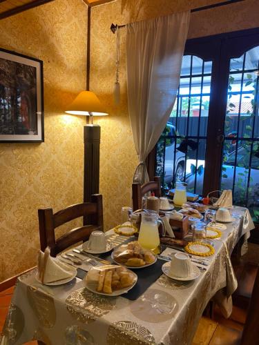 Hotel Solares in Mariano Roque Alonso