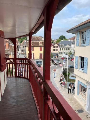 Exterior view, Les dames de Salies in Salies-de-Bearn