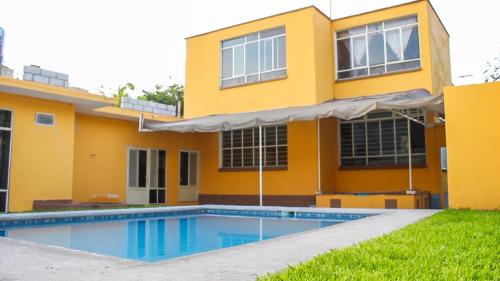 Casa de los Abuelos 2