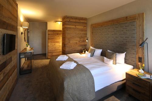 Nägler´s Fine Lounge Hotel – Östrich-Winkel, MO