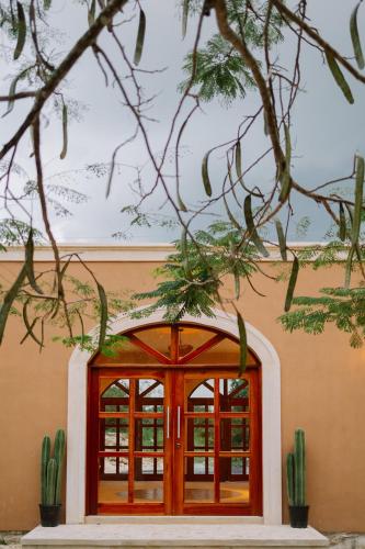 Entrance, Quietud Hotel in San Francisco