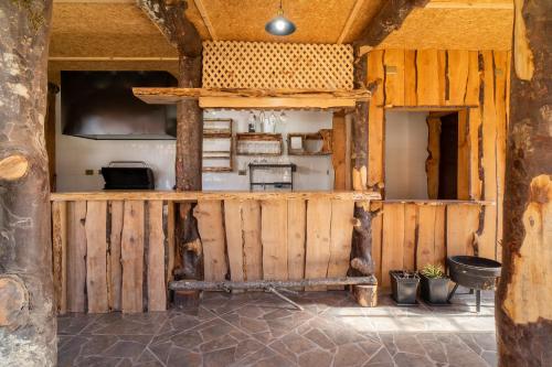 餐廳, Pucón REC-Lodge Cabañas Las Bandurrias (Pucon REC-Lodge Cabanas Las Bandurrias) in 坎德拉里亞