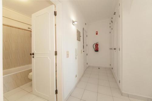 B25 - Candimar Beach Apartment - image 3