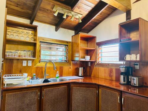 Howler Landing Vacation Rental in Bermudian Landing