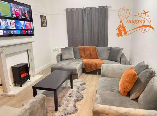 Easystays The Hidden Gem Large Basic Home Can Sleep 15 – khách sạn tại Braunstone Park & Rowley Fields