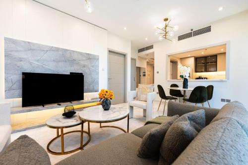 1 BR Near Burj Khalifa & Dubai Mall - Downtown - image 14