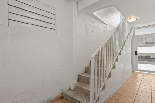 Exterior view, Family-Friendly Home for 5 Near Airport & Beaches in Carolina