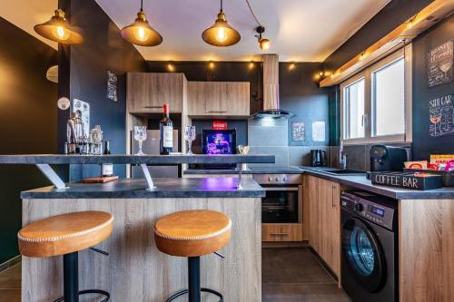 廚房, Studio Bar Chic & Cosy - Centre Haguenau, Netflix & Wi-Fi fibre in 阿戈諾市中心