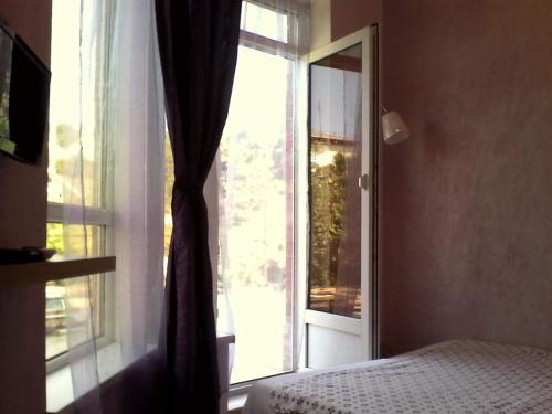 Guest House on Proxladniy