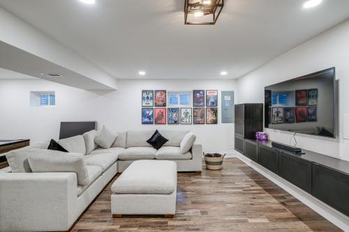 Upscale Family Retreat Near DC & Georgetown! in Bethesda