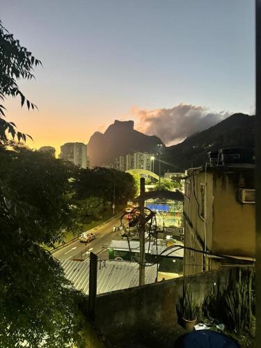 Surrounding environment, Verdito House in Rocinha