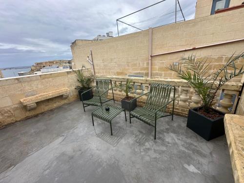 Domingo x Casa Norte in Birgu