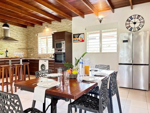 Villa MezzaWork - Plage - Terrasse - 1 à 3 chambres - Location saisonnière - Remire-Montjoly