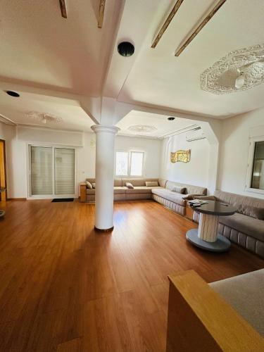 Villa luxueuse avec piscine à Tanger (Villa luxueuse avec piscine a Tanger) in 堅娜域夫