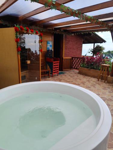 Glamping y Cabañas SPLENDOR VILLA EL EDEN, Cali