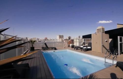 Excelente apartamento en edificio con amenities Frente Abasto Shopping y calle Carlos Gardel