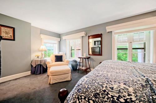 Cromwell Manor Inn in Cornwall-on-Hudson, USA