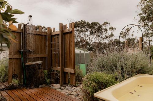 Paddys Shack - the bush spa! in St Helens