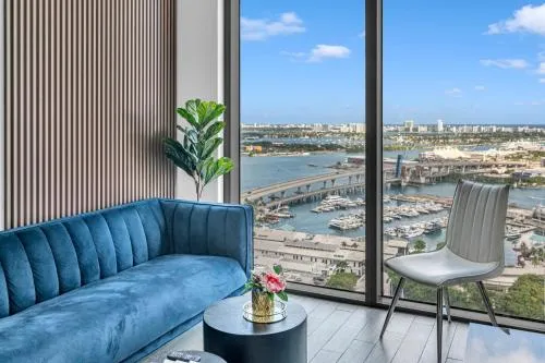 Miami City Lights 2BR 2BA photo 2