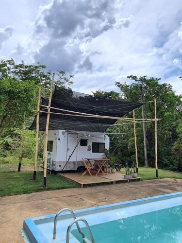 . Trailer em Caconde - Glamping, Piscina e Natureza