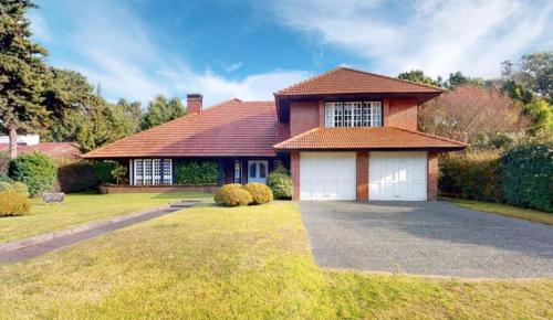 Casa ZONA GOLF PINAMAR 300 mts del mar