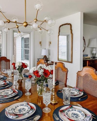 Waterfront Cottage Getaway Views, Kayaks, Fire Pit in Irvington (VA)